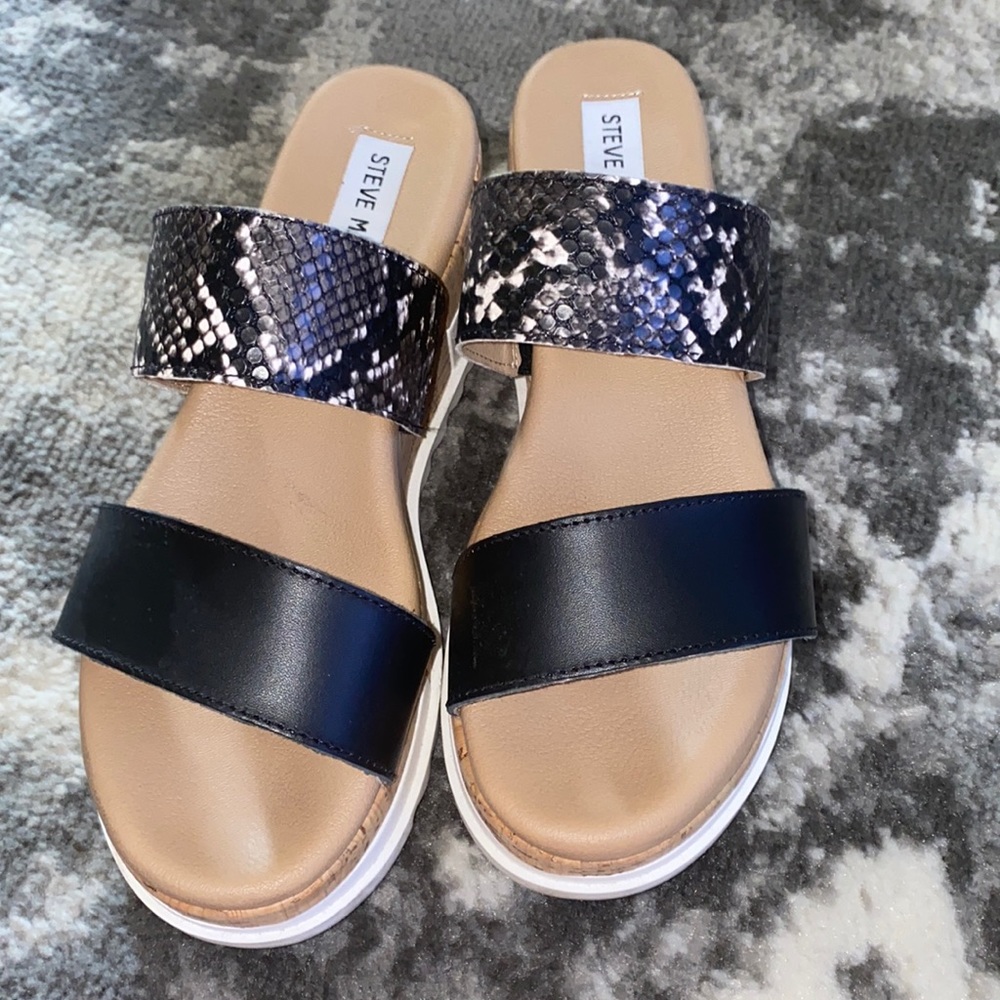 Steve Madden Black Snakeskin Platform Sandals